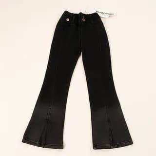 شلوار دم‌پا گشاد بچگانه