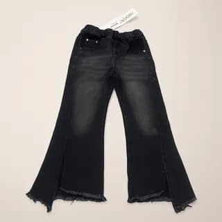 شلوار جین دم‌پا گشاد بچگانه